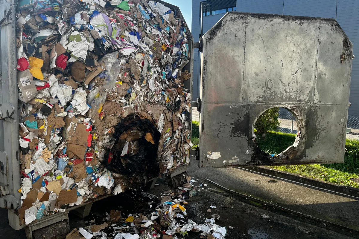 Aadorf TG – Brand in einer Kartonpresse