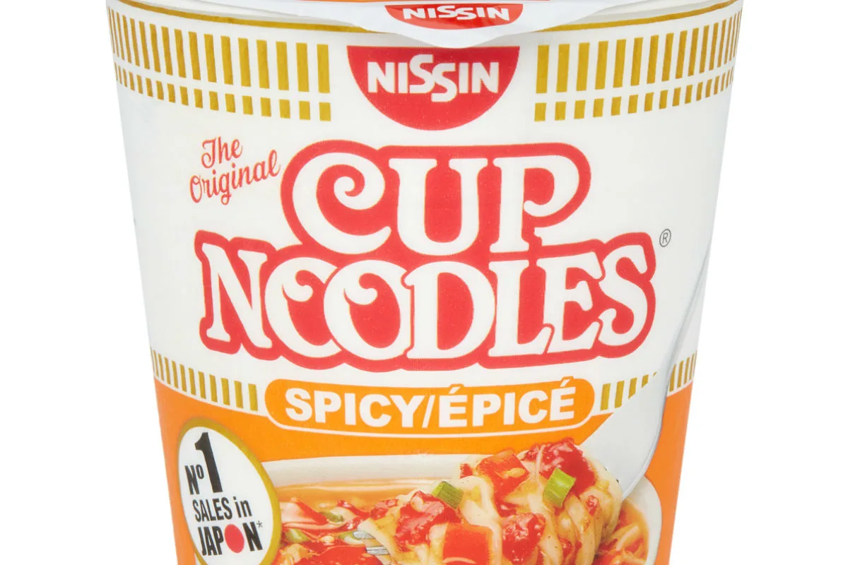 Glas in den Nudeln - Die Migros und Migrolino rufen Markenprodukt «Nissin Cup Noodles Spicy» zurück
