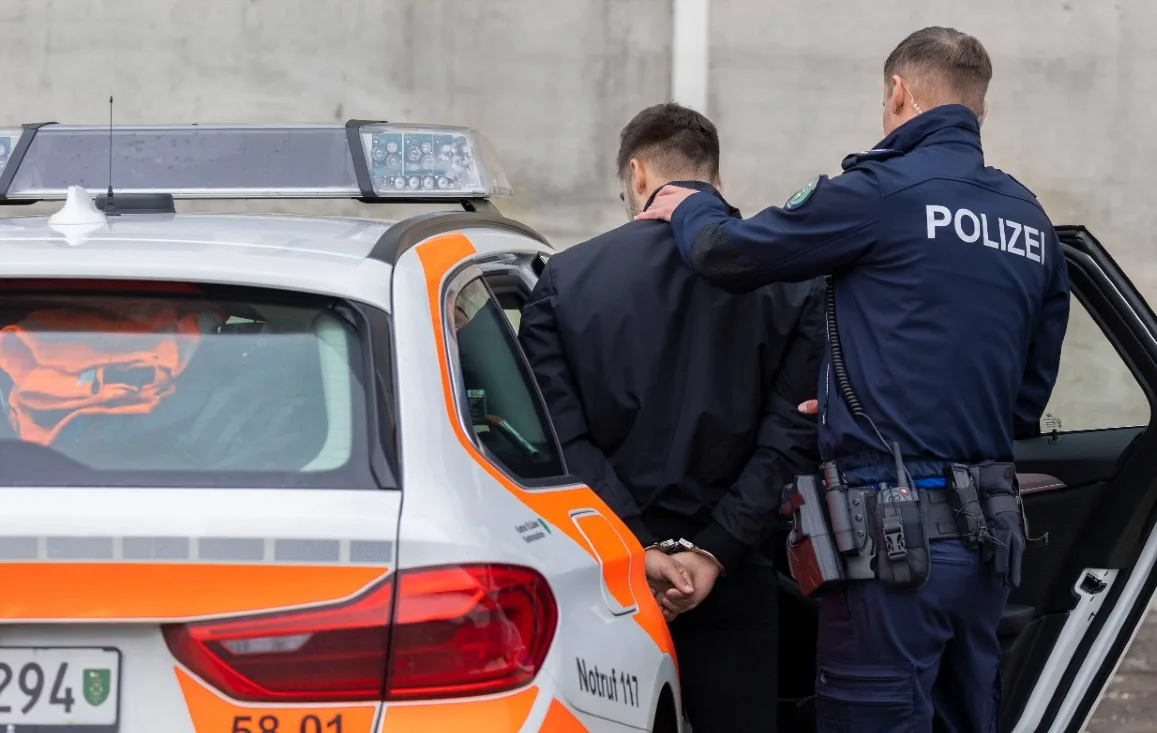St.Gallen - Versuchter Einbruchdiebstahl - Drei Männer inflagranti ertappt