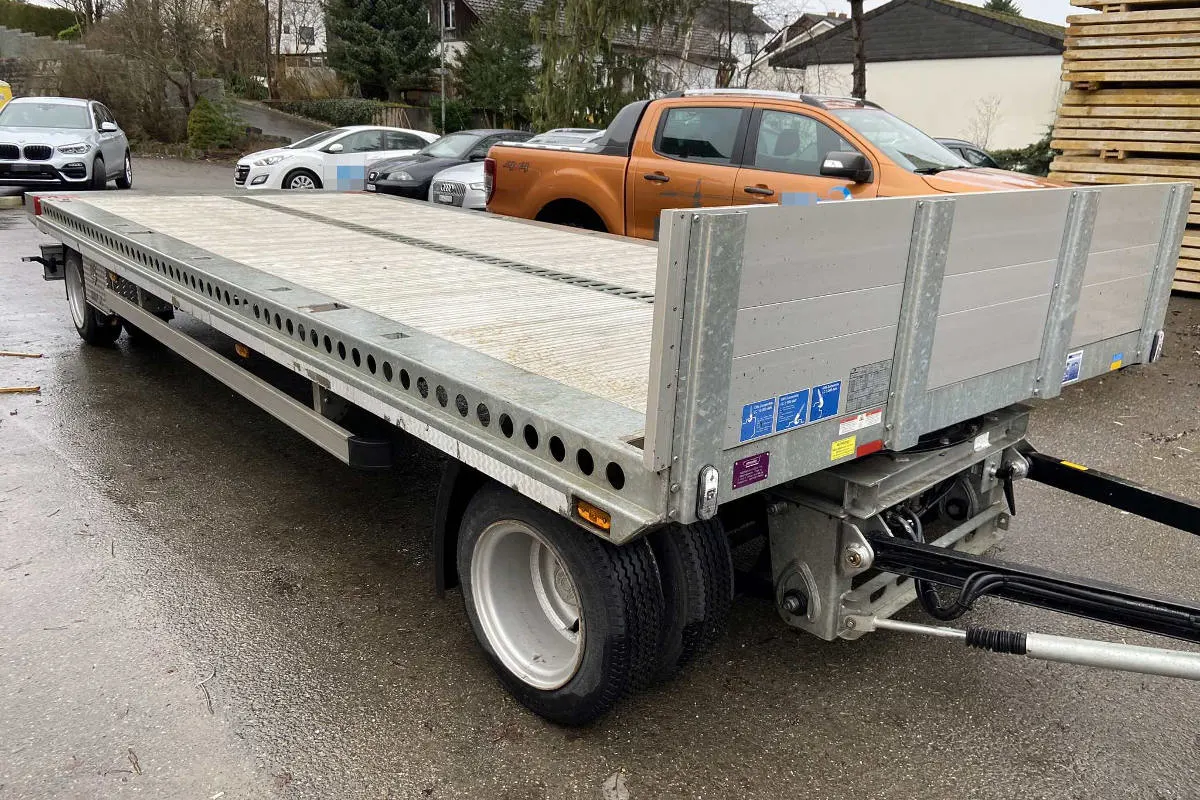 Berikon AG - Mofa-Fahrer bei Überholmanöver gestürzt