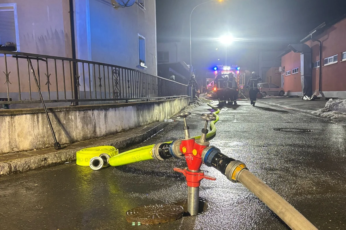 Höchstadt – Bewohner stirbt bei Brand in Mehrfamilienhaus