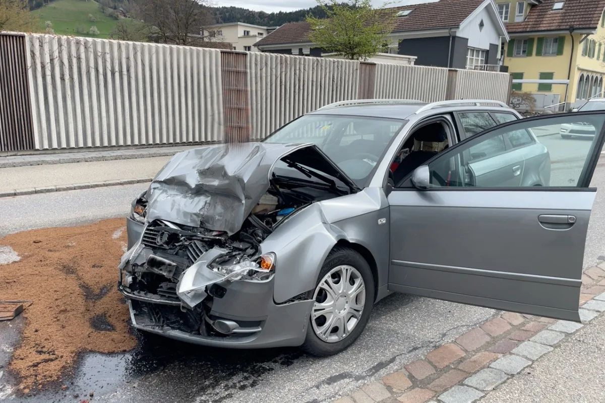Frontalkollision in Dagmersellen LU endet mit Totalschaden