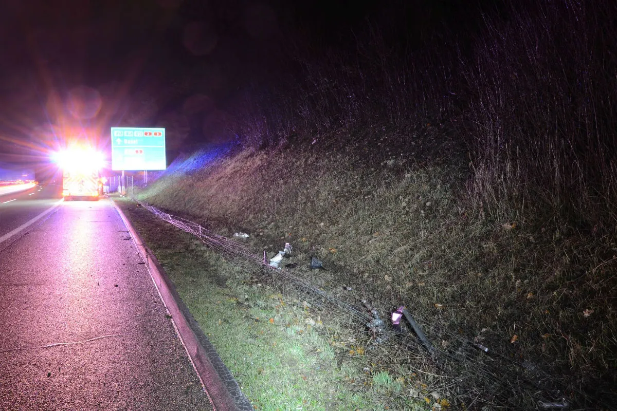 Arisdorf BL - Autofahrer baut Selbstunfall