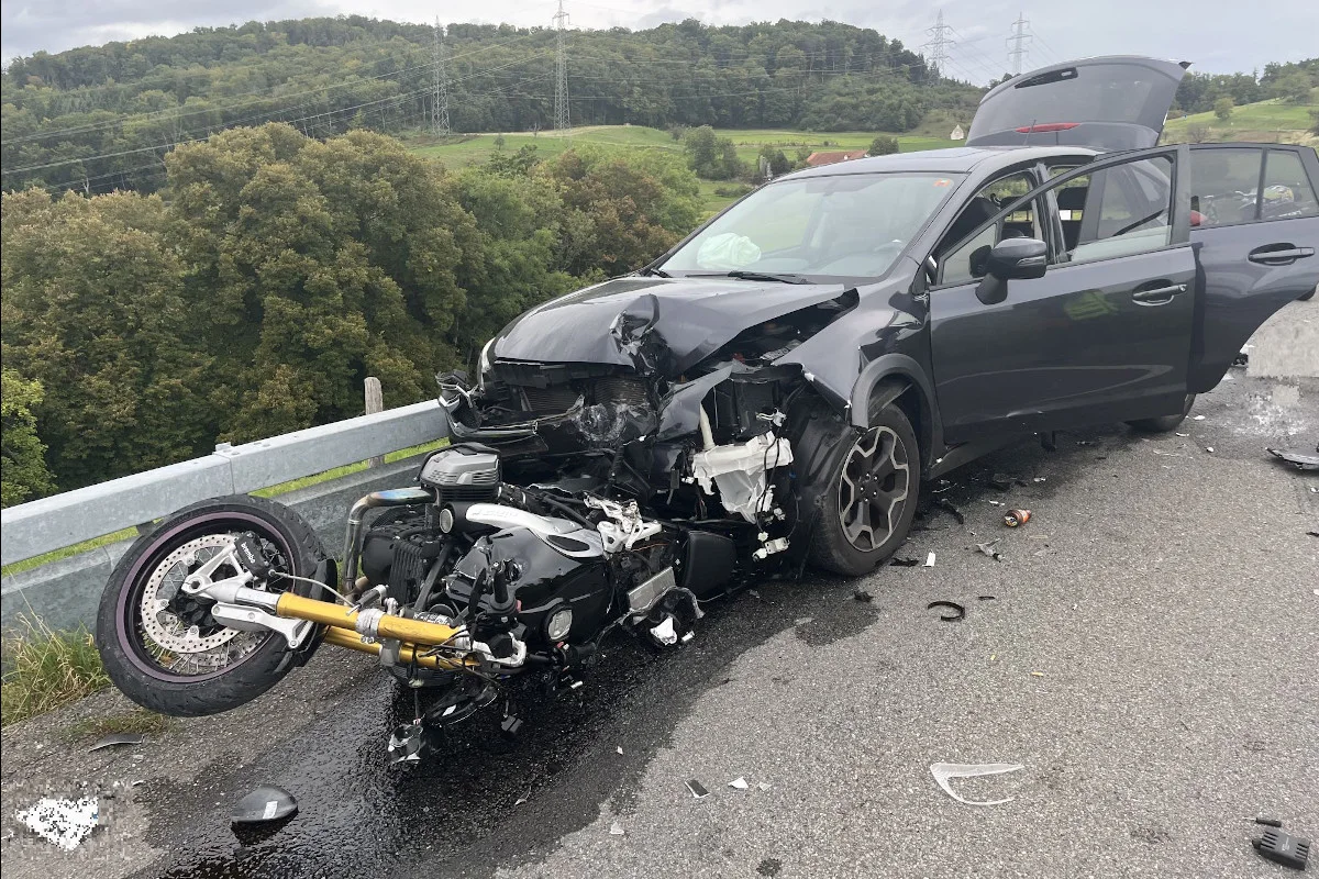 Sissach BL – Töfffahrer stirbt bei Unfall