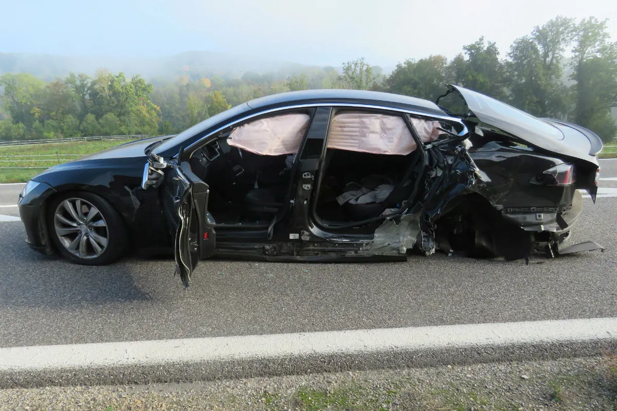 Rümikon AG -  Hoher Sachschaden bei Verkehrsunfall