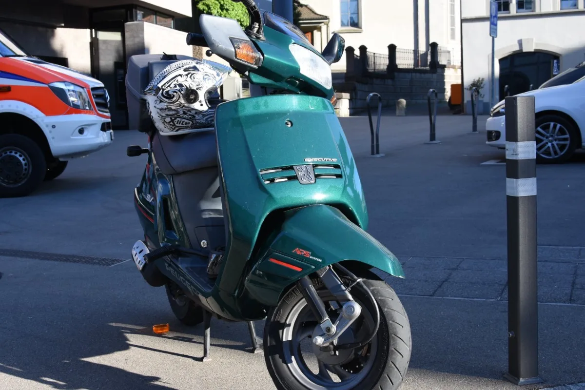 Rorschach SG - Rollerfahrer nach Auffahrunfall verletzt