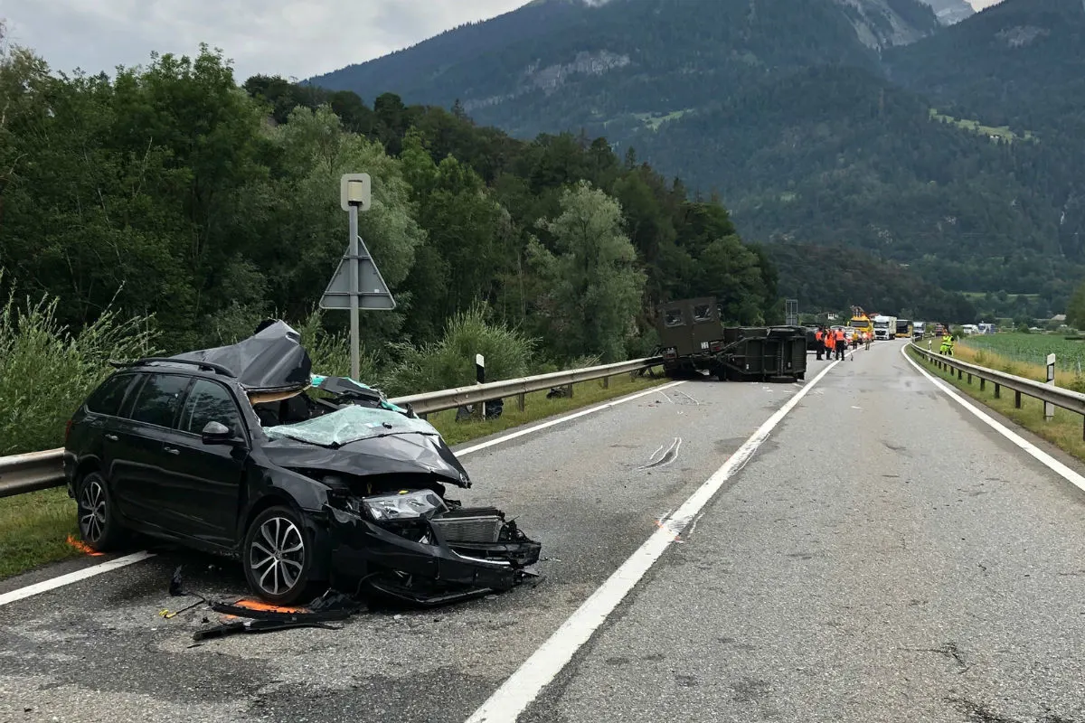 Bonaduz GR - Mehrere Personen bei Unfall verletzt