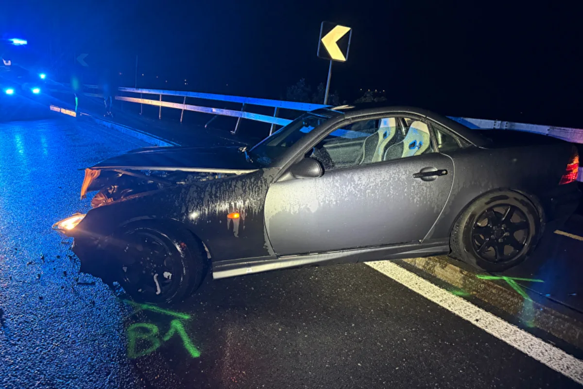 Flüelen UR – Beifahrerin nach Unfall auf der Axenstrasse verletzt