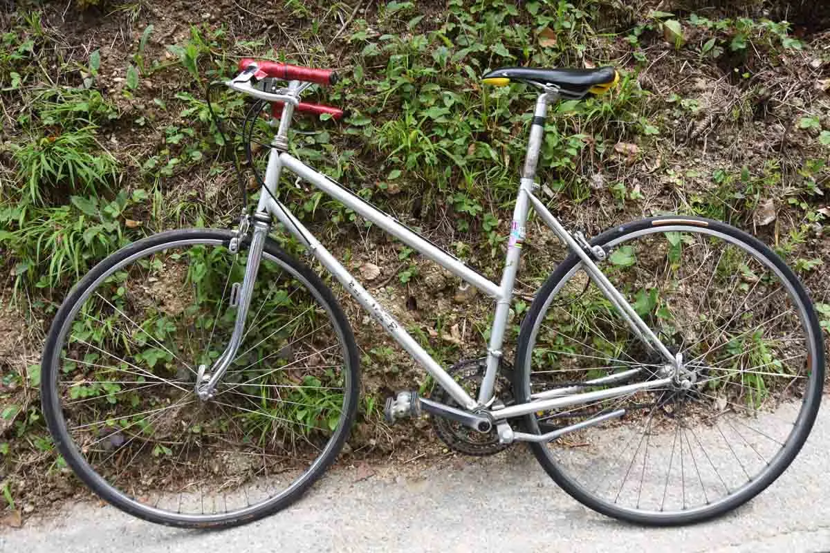 Dietschwil SG - Velofahrer schwer verletzt