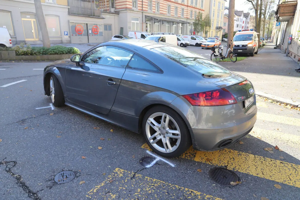 Unfall in St.Gallen – Verkehrsunfall mit verletzter E-Bikerin