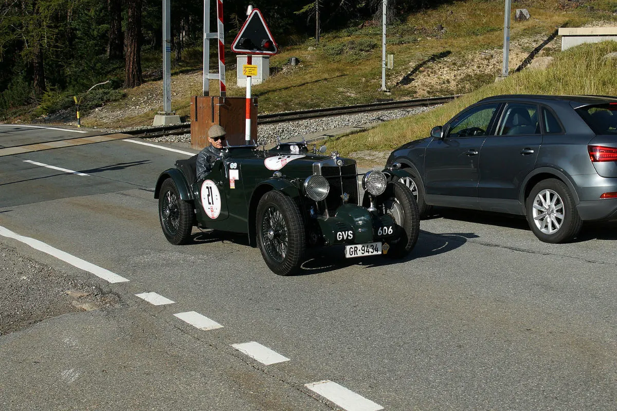 Berninapass GR - Verkehrsbehinderungen wegen Bernina Gran Turismo