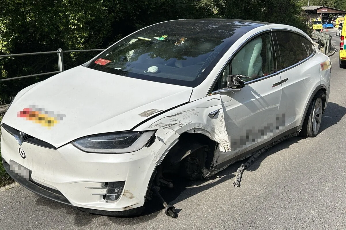 Unfall in Schmiedrued AG - Durch Sonnenblende abgelenkt