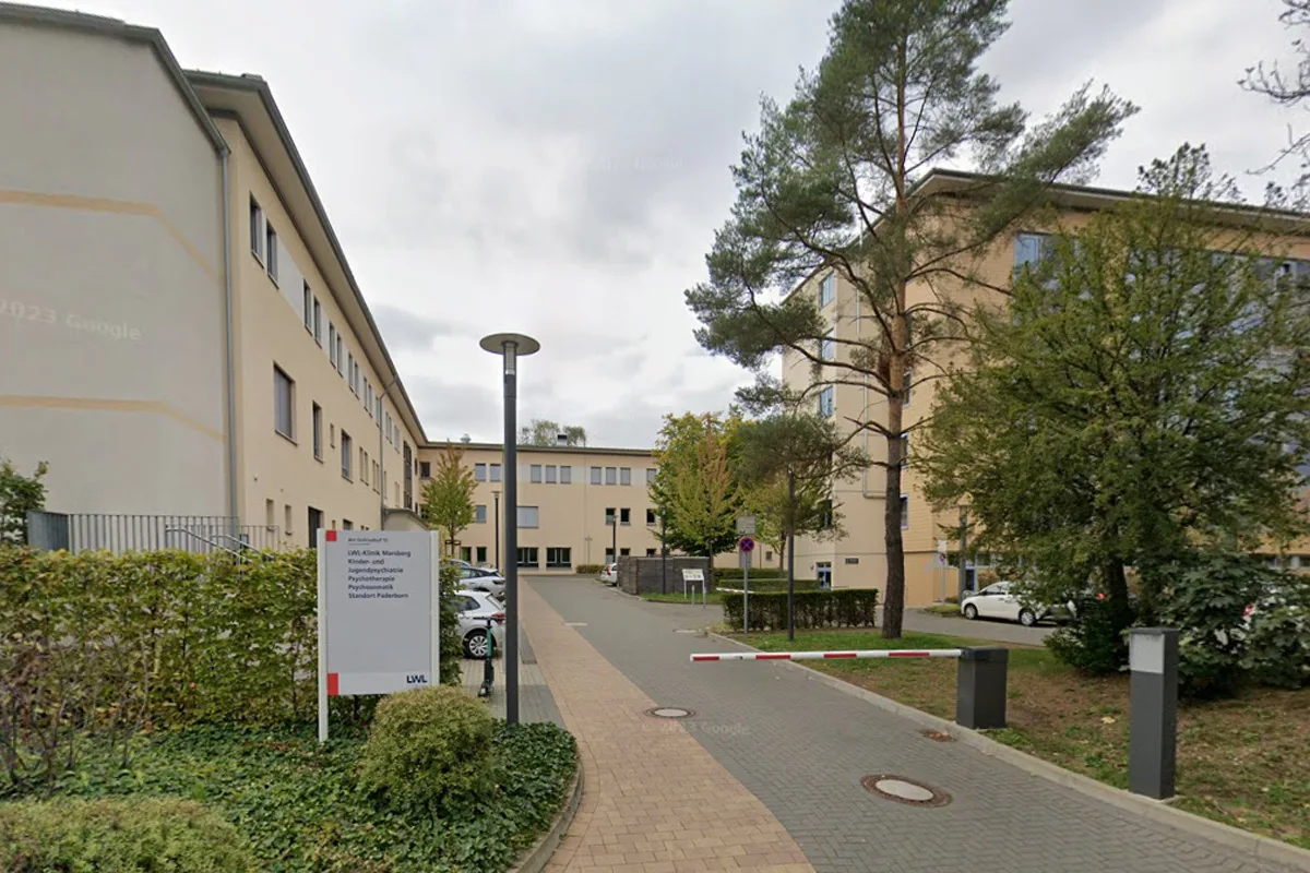 Paderborn NW – 13-Jährige verletzt Betreuerin lebensgefährlich in Psychiatrie