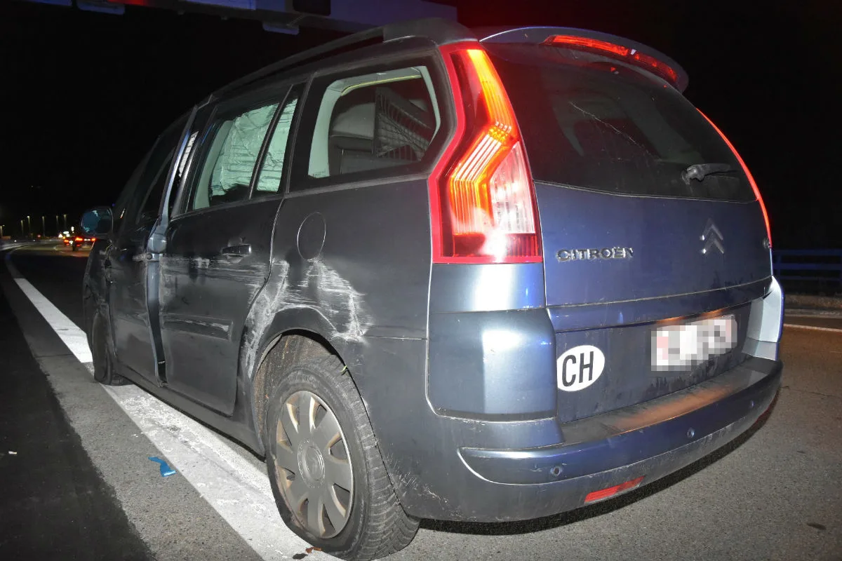 Murg SG - Fahrunfähige Autolenkerin verunfallt