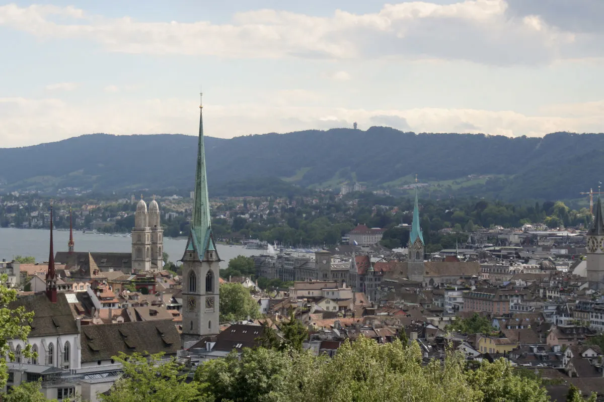 Coronavirus im Kanton Zürich - LIVE - Pressekonferenz ab 13:45 Uhr zur Sicherstellung vom Contact Tracing