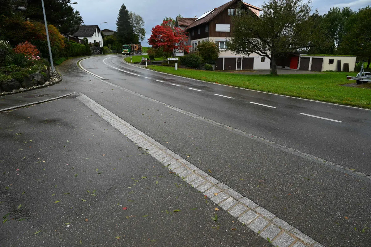Waldkirch SG – Auto kollidiert mit Roller
