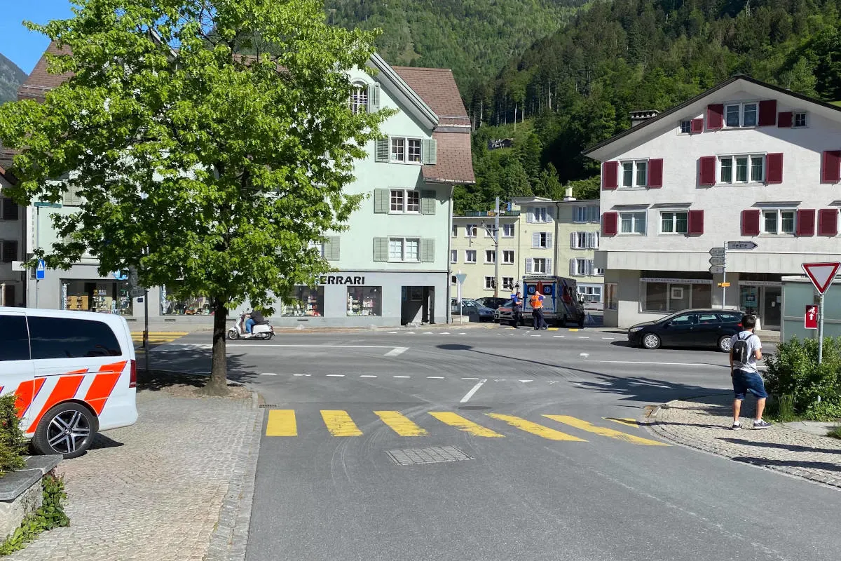 Schwanden GL – Unfall mit Rennrad
