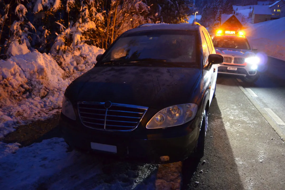 Appenzell-Ausserrhoden - Autos mit vereisten Scheiben gestoppt