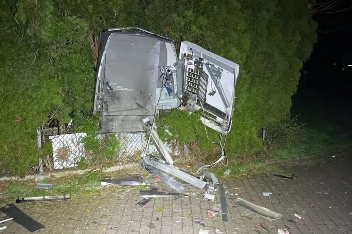 Espelkamp NW - Sprengung eines Zigarettenautomaten 
