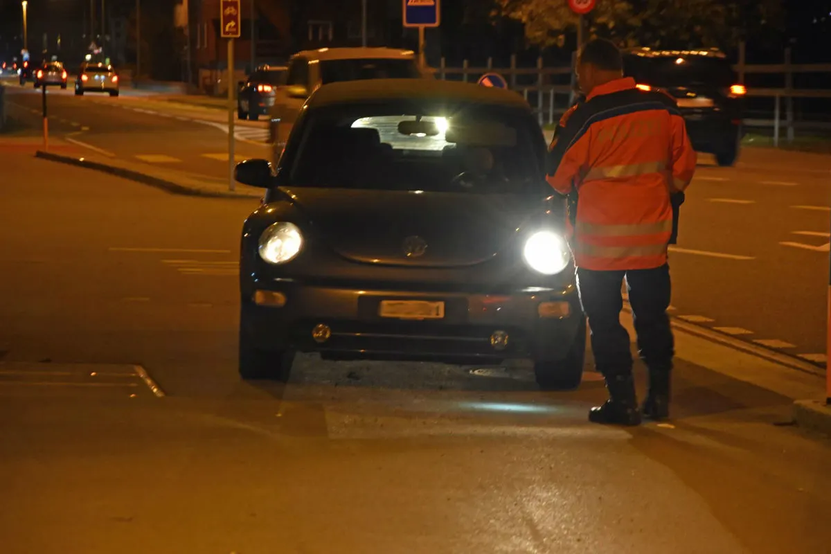 Kanton SZ - Beleuchtung von 116 Fahrzeugen mangelhaft