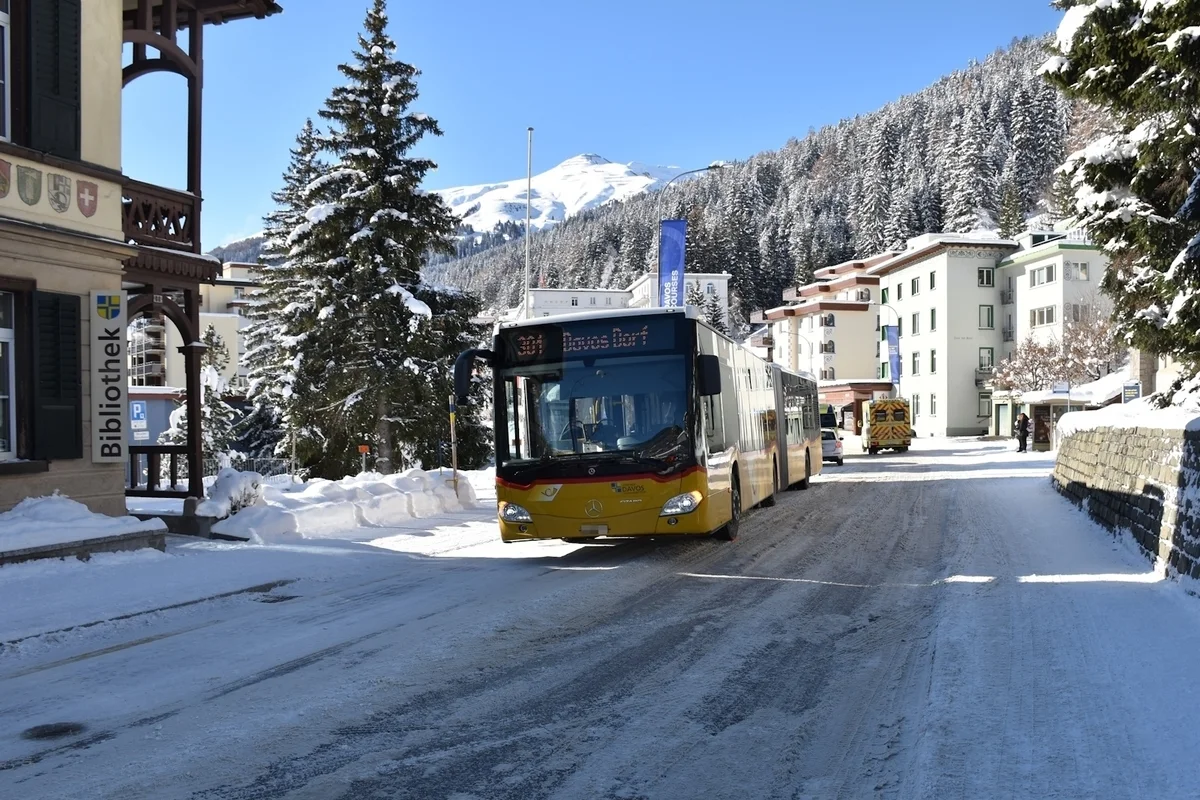 Davos Platz GR - Achtjähriger vom Bus erfasst