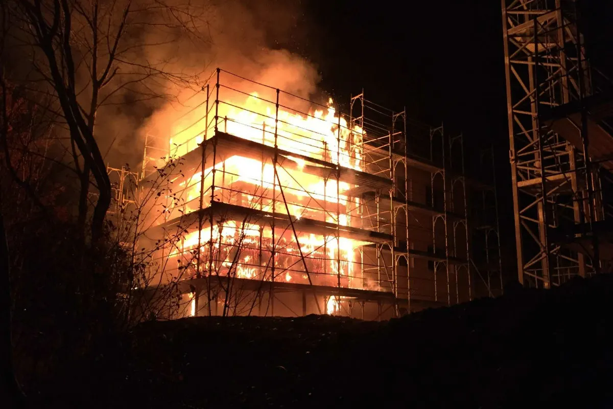 Alterswil FR - Brand eines Hauses