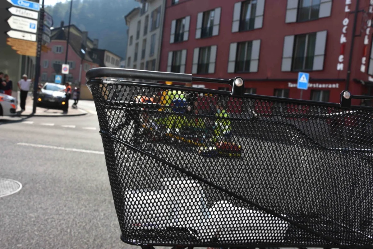 Kollision in Bad Ragaz SG - Velofahrerin verletzt sich nach Kollision mit Auto