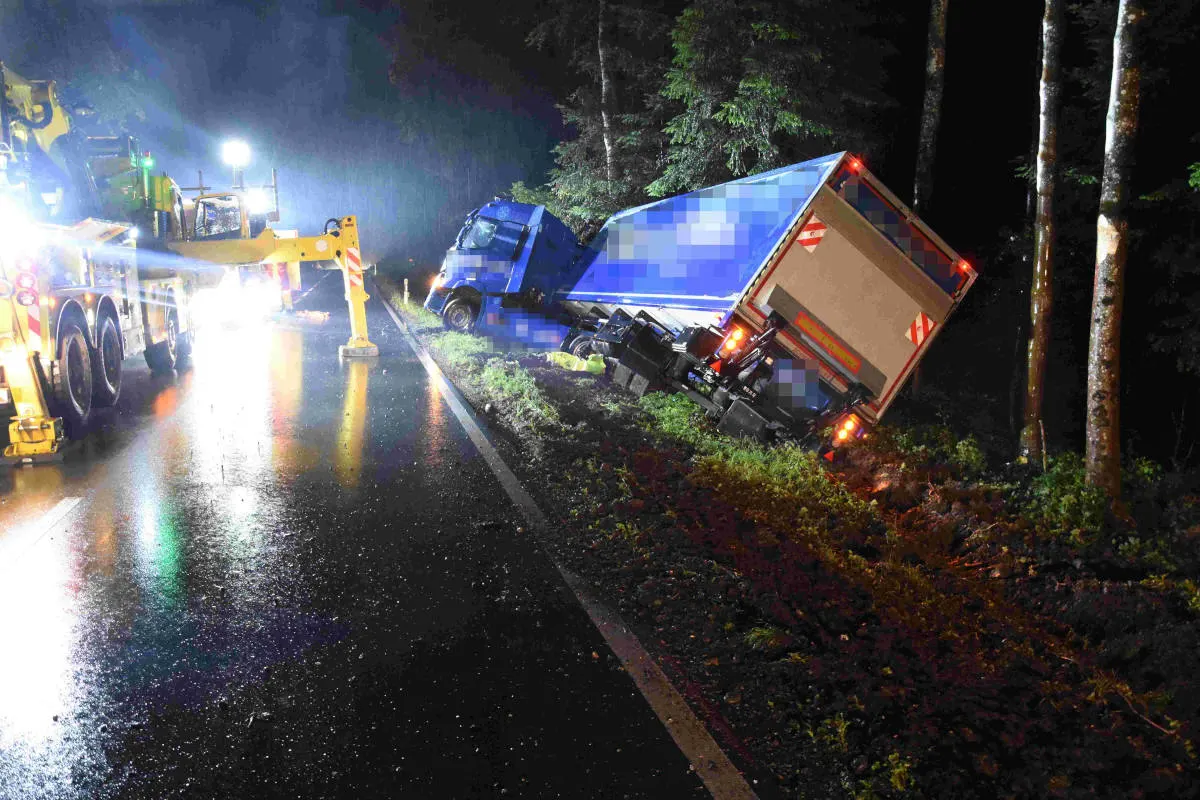 Viel Glück bei Unfall in Niederbüren SG – Selbstunfall mit Sattelmotorfahrzeug