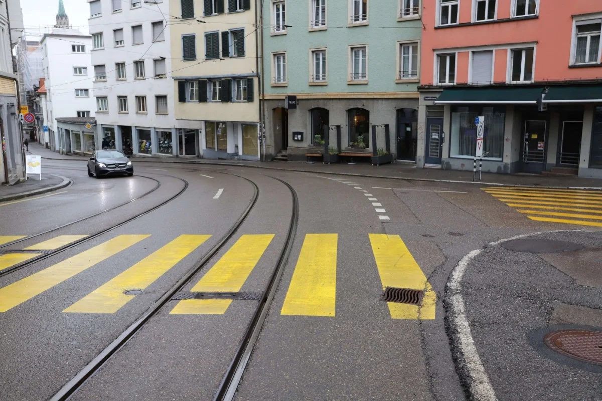 St.Gallen - Velounfall auf Speicherstrasse - Velofahrerin gesucht