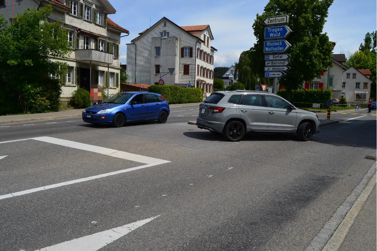 Heiden AR – Kollision zwischen zwei Autos
