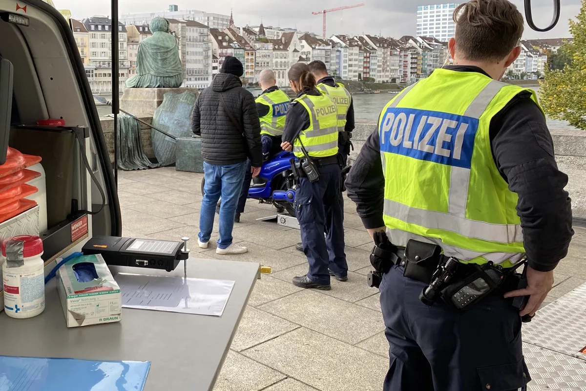 Trendfahrzeuge in Basel-Stadt - Zehn Verzeigungen bei Schwerpunktkontrolle 