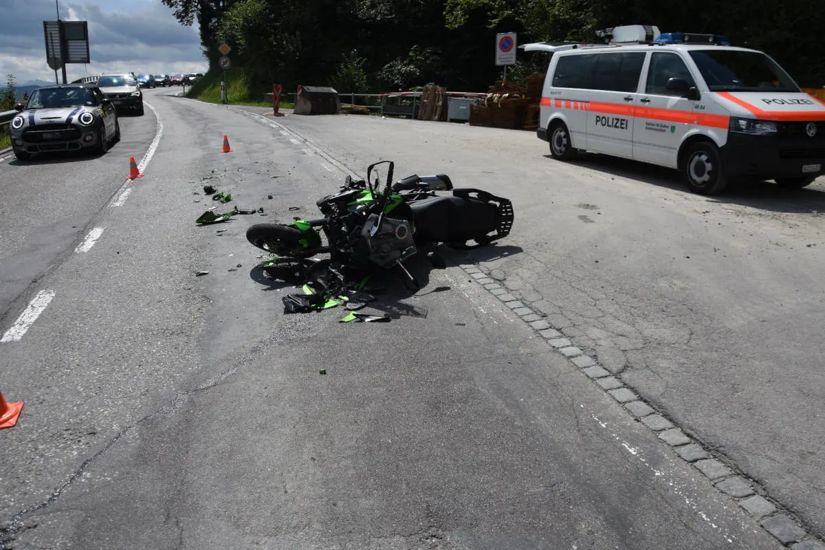 Wattwil SG - Motorrad übersehen