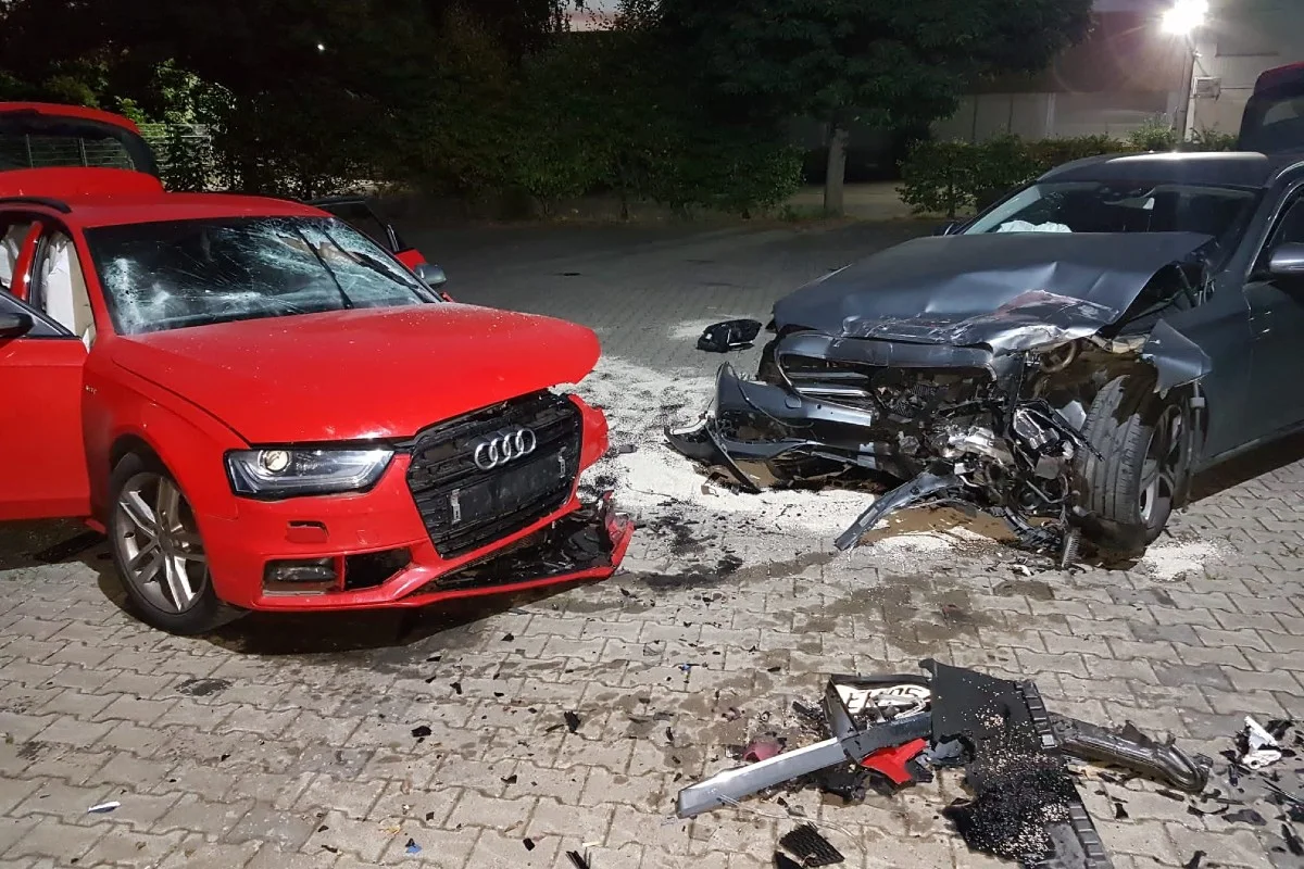 Düsseldorf - Geldautomatensprenger auf der Flucht verunfallt