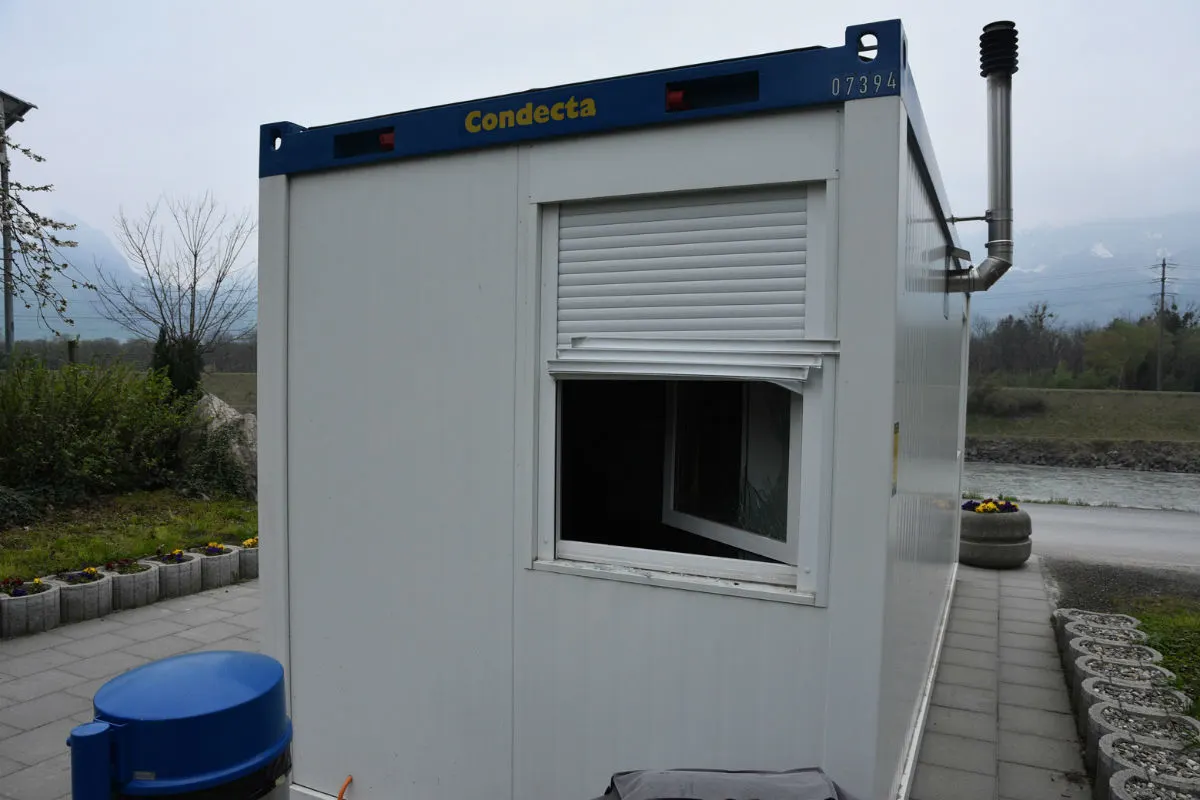 Schaan/Eschen FL - Wasch-Münzautomaten und Baucontainer aufgebrochen