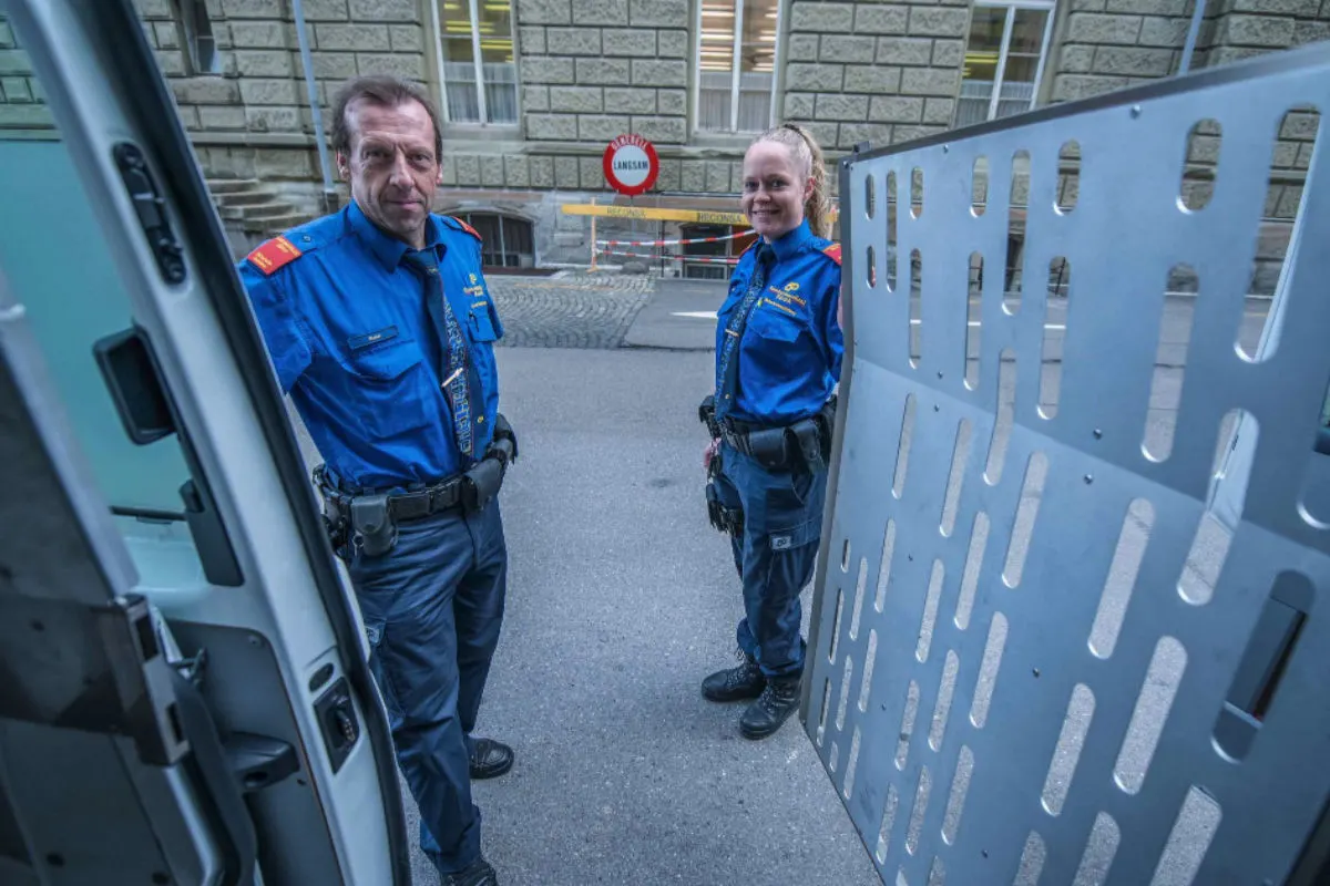 Winterthur ZH - Täter verlässt Bank ohne Beute