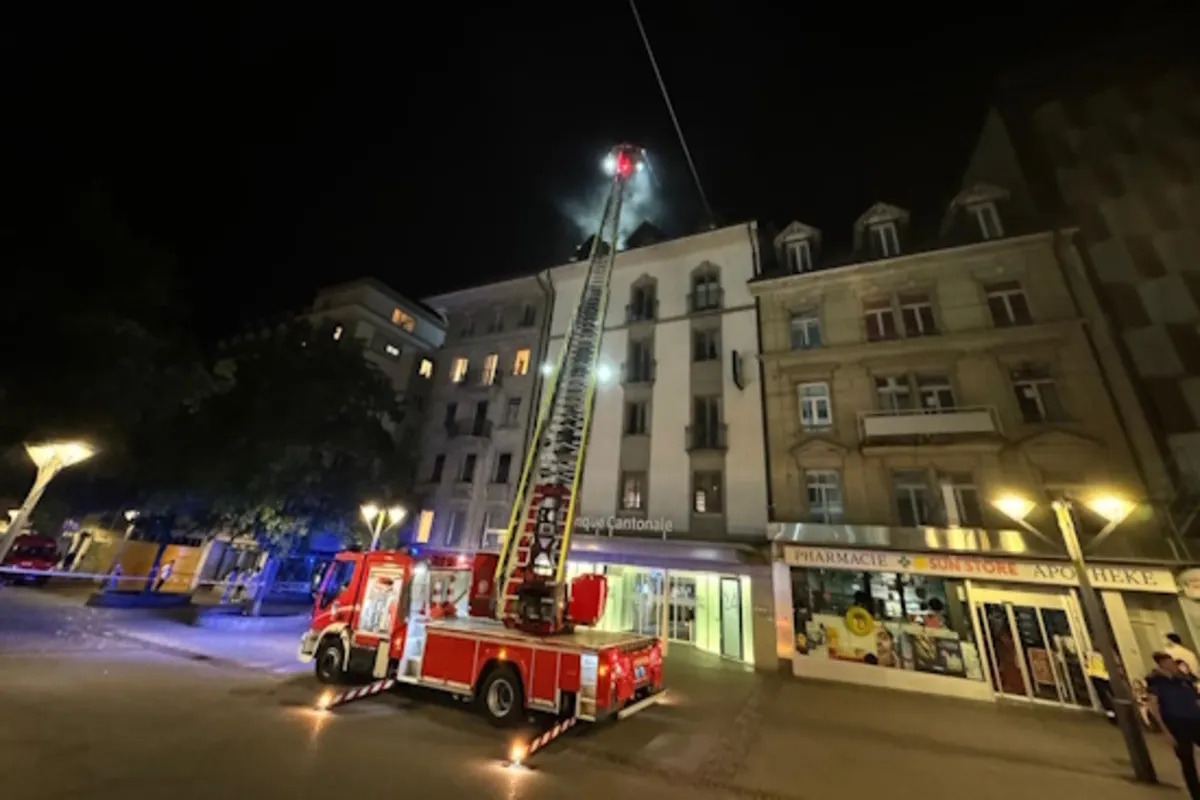 Freiburg - Zehn Personen bei Brand evakuiert