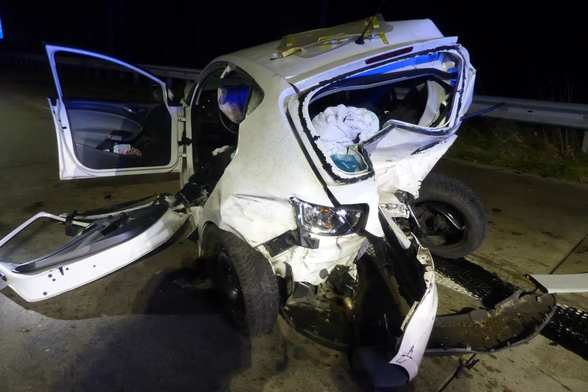 Kollision auf der A27 bei Cuxhaven – Schwerer Verkehrsunfall mit stundenlanger Vollsperrung