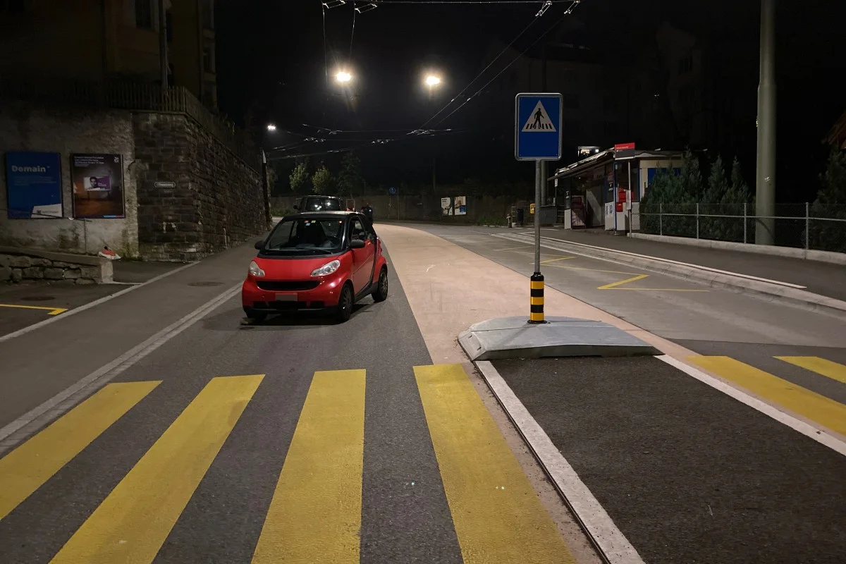 Stadt St. Gallen - 22-jähriger Fahrzeuglenker mitten auf der Strasse schlafend hinter dem Steuer angetroffen