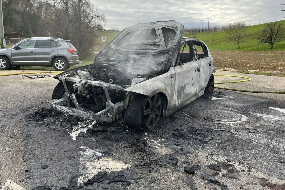 Diegten BL – Auto in Vollbrand
