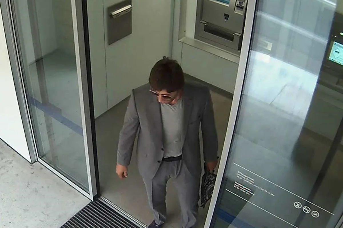 Zürich-Wollishofen ZH - Bankfiliale im Kreis 2 überfallen- Zeugenaufruf