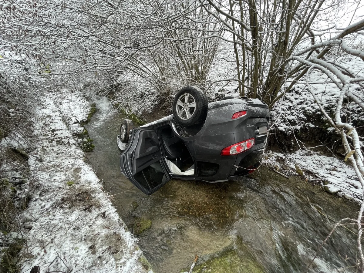 Schwellbrunn AR: Nach Selbstunfall in Bachbett gelandet