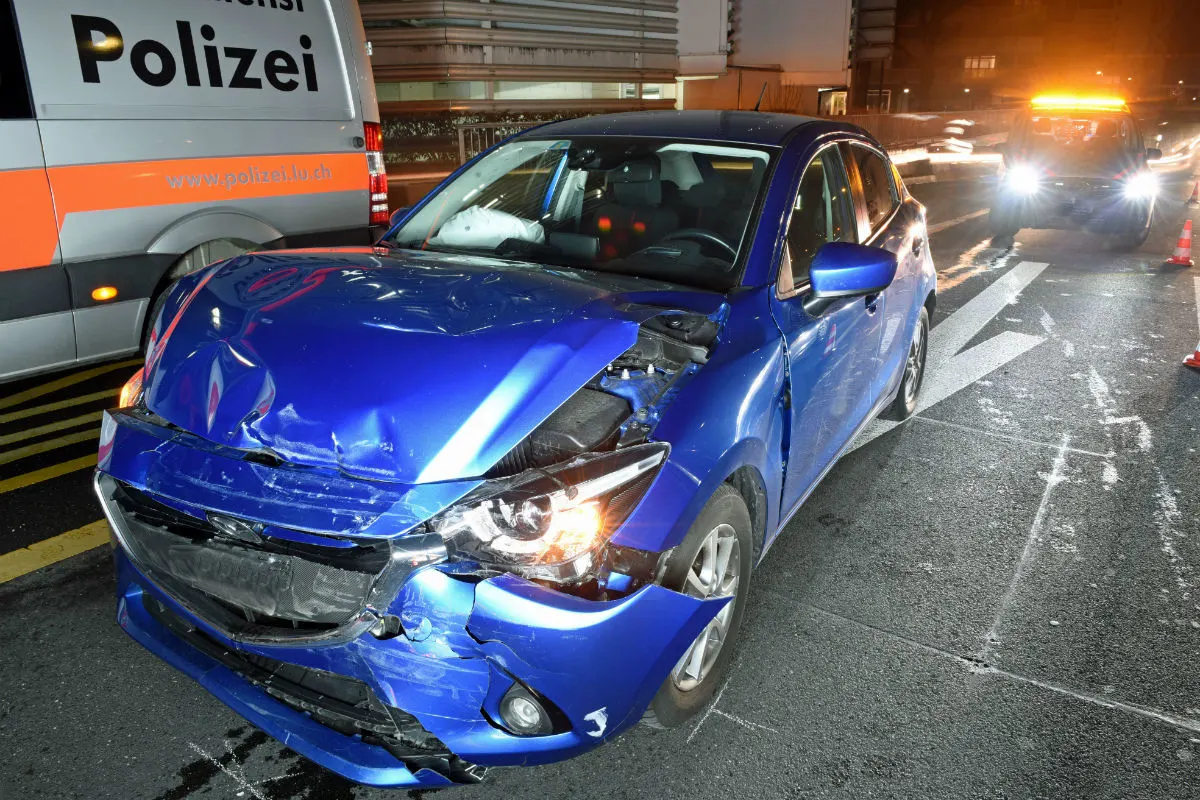 Luzern LU - Kollision führt zu Rückstau