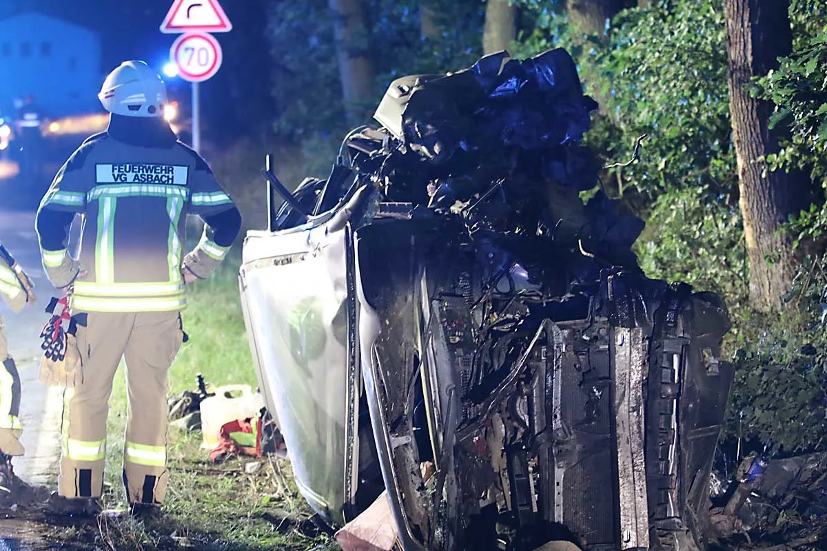 Asbach - 2 Verletzte bei Verkehrsunfall
