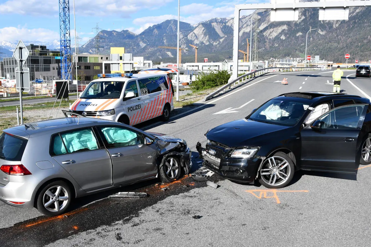 Chur GR – Osterstau auf der A13 und Verkehrsunfälle auf Stadtgebiet