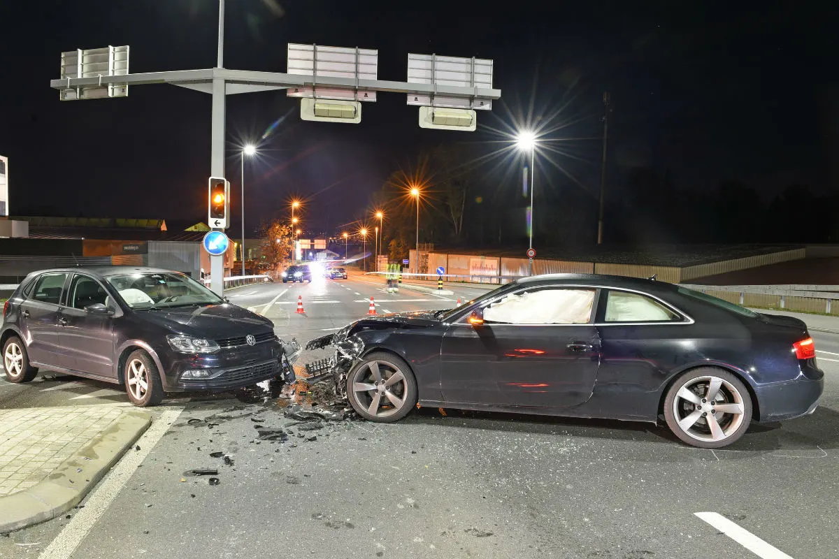 Unfall Buchrain LU - Kollision zwischen einem VW Polo und einem Audi