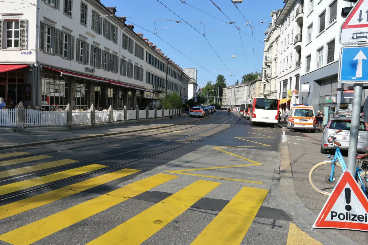 St.Gallen - Zwei Unfälle an der Bahnhofstrasse