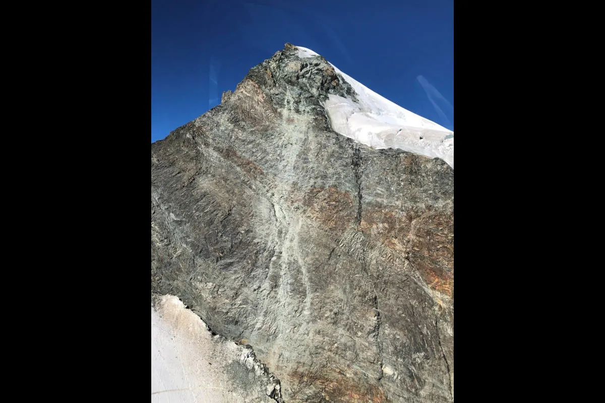 Zermatt VS - Bergunfall am Pollux fordert ein Todesopfer