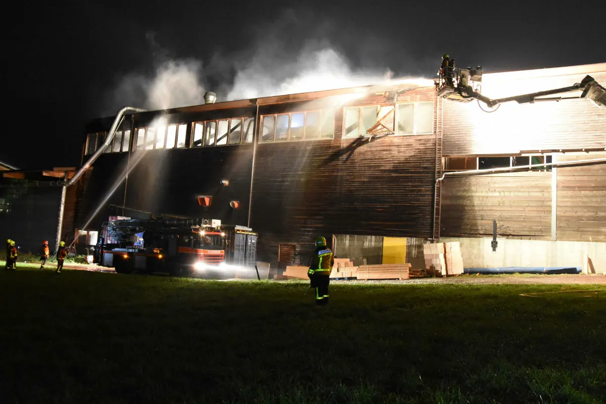 Gossau SG - Zwei Brände im gleichen Firmengelände