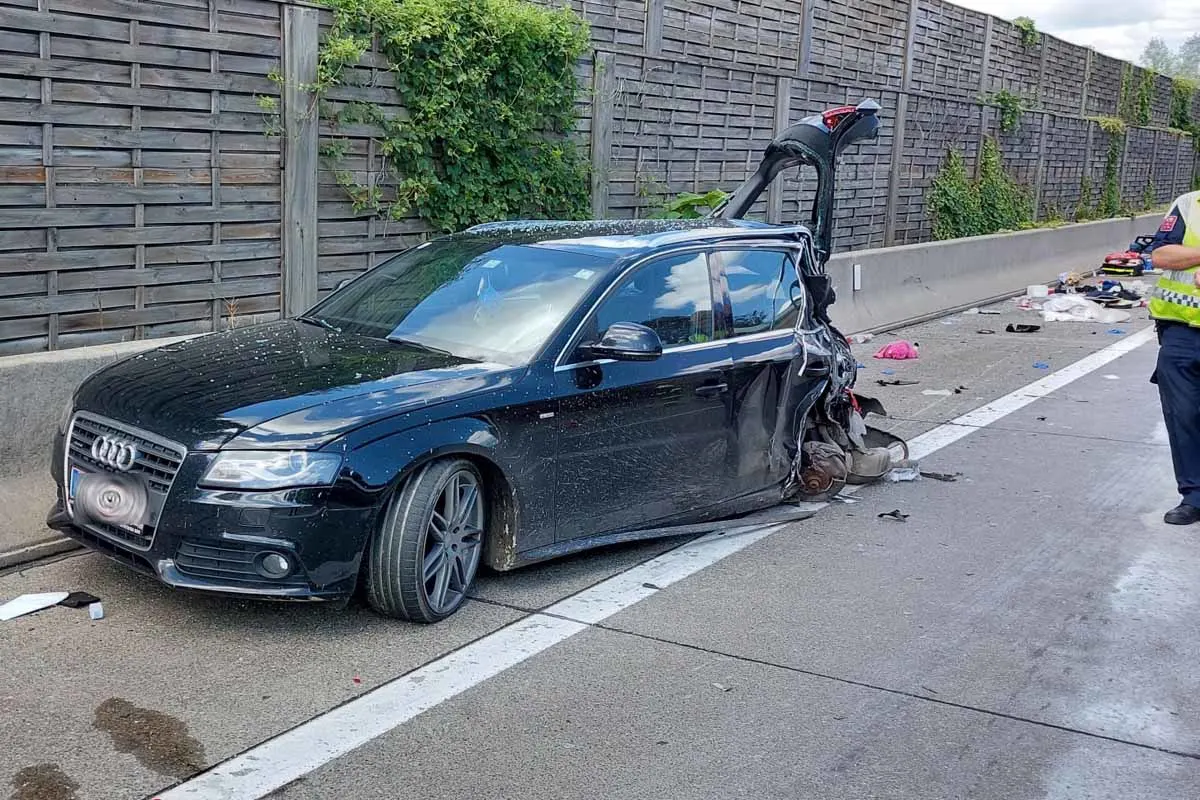 Gleisdorf - Transporter rammte stehenden PKW - Mehrere Verletzte
