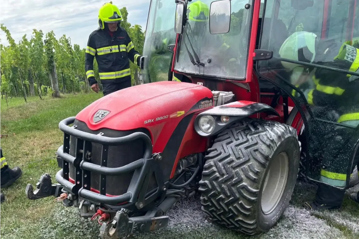 Fehring ST – Traktor in Brand